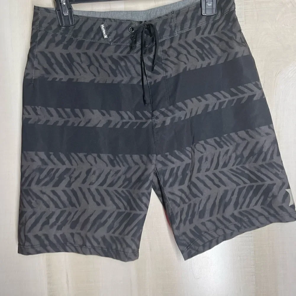 Hurley black and gray swim trunks board shorts,‎ size 28